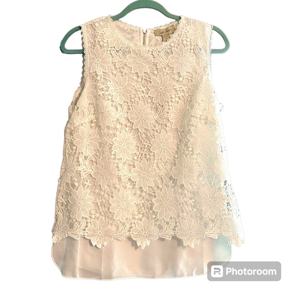 NWT Charlie Paige White Sleeveless Eyelet Floral Lace Overlay Tunic Top Sz Small